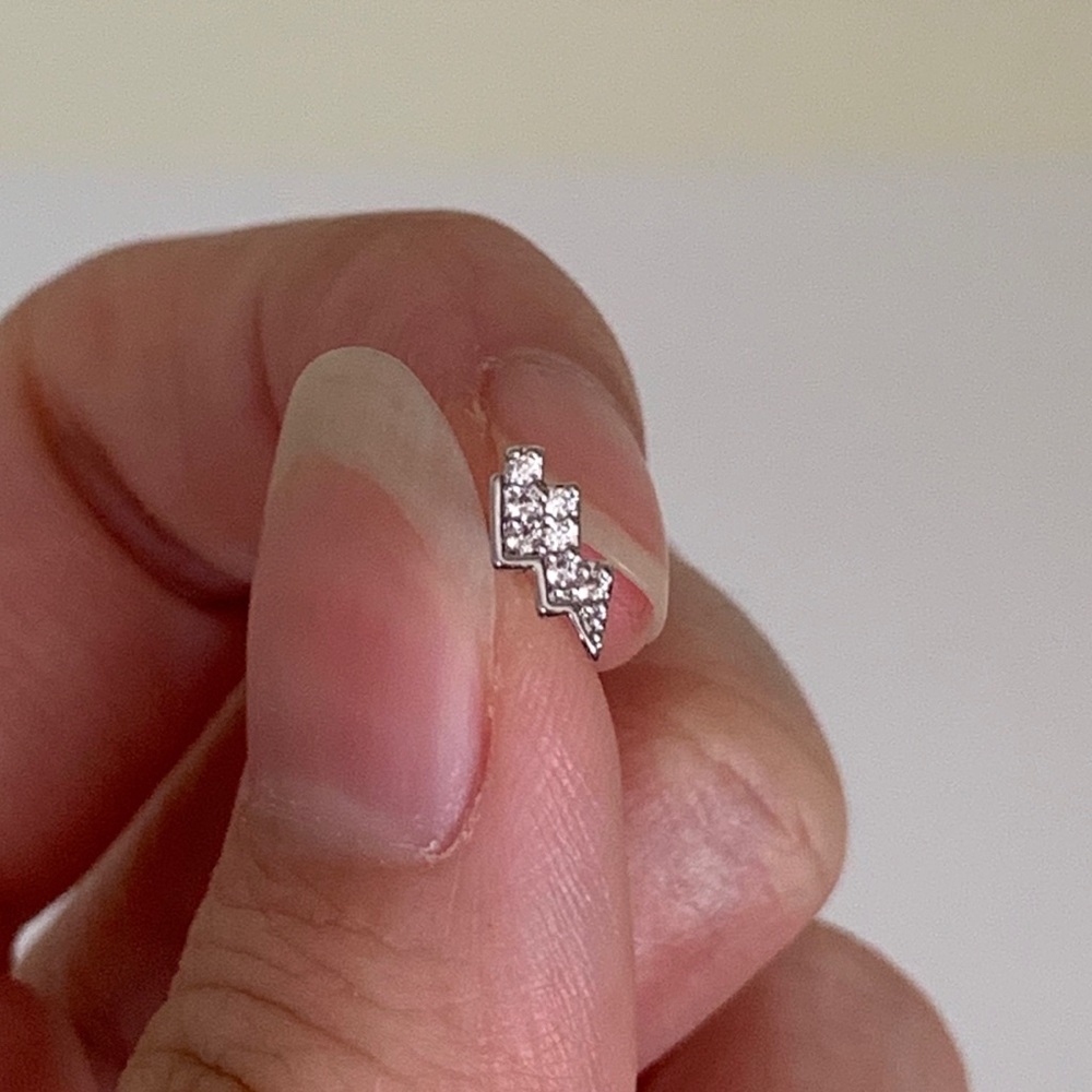 NWOT Micro lightning earring